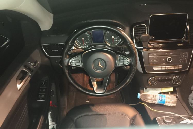 Used Mercedes-Benz GLE Coupe 2018 GLE 320 4MATIC Coupe SUV Steering Wheel
