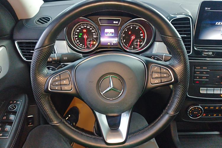 Used Mercedes-Benz GLE Coupe 2018 GLE 320 4MATIC Coupe SUV Steering Wheel