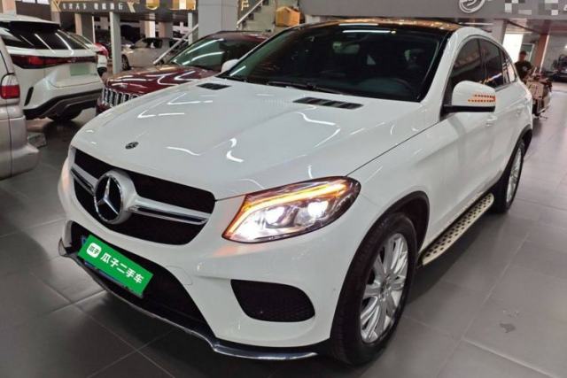 Ojetý Mercedes-Benz GLE Coupe 2018 GLE 320 4MATIC Coupe SUV