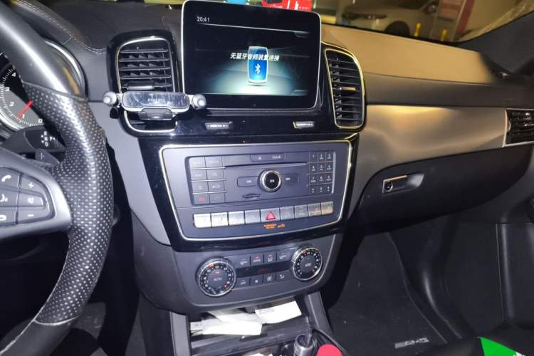Used Mercedes-Benz GLE Coupe 2018 GLE 320 4MATIC Coupe SUV Audio And AC Panel