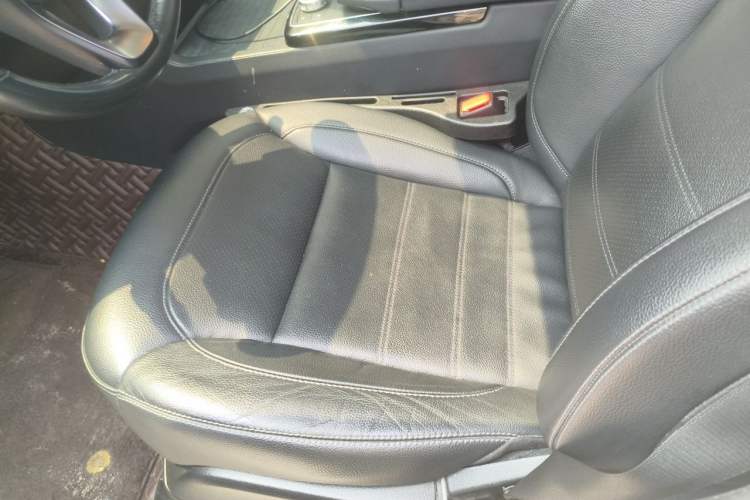 Used Mercedes-Benz GLE Coupe 2018 GLE 400 4MATIC Coupe SUV Driver Seat