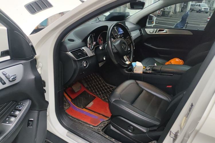 Used Mercedes-Benz GLE Coupe 2018 GLE 400 4MATIC Coupe SUV Driver Seat