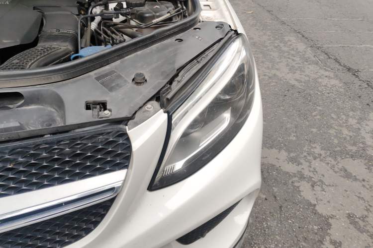 Used Mercedes-Benz GLE Coupe 2018 GLE 320 4MATIC Coupe SUV Engine Bay Left