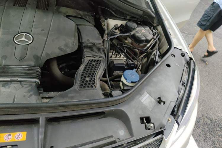 Used Mercedes-Benz GLE Coupe 2018 GLE 400 4MATIC Coupe SUV Engine Bay Left