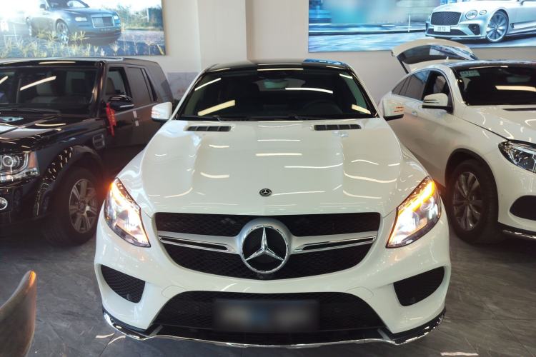 Used Mercedes-Benz GLE Coupe 2018 GLE 320 4MATIC Coupe SUV Exterior 1