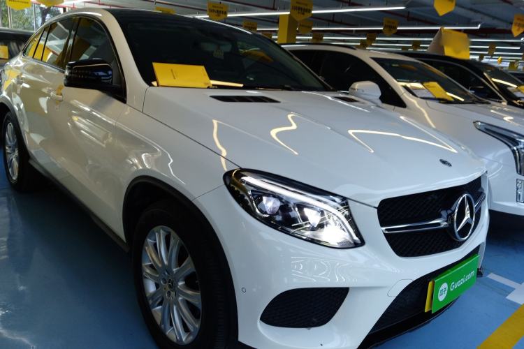 Used Mercedes-Benz GLE Coupe 2018 GLE 320 4MATIC Coupe SUV Exterior 2
