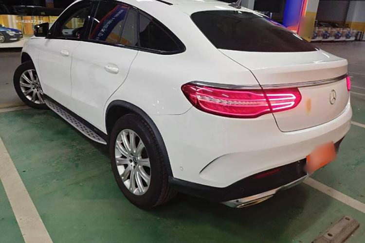 Used Mercedes-Benz GLE Coupe 2018 GLE 320 4MATIC Coupe SUV Exterior 2