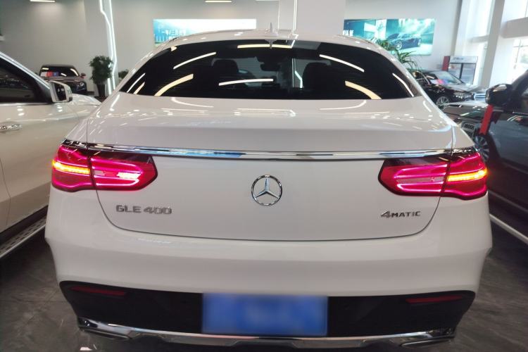 Used Mercedes-Benz GLE Coupe 2018 GLE 320 4MATIC Coupe SUV Exterior 4