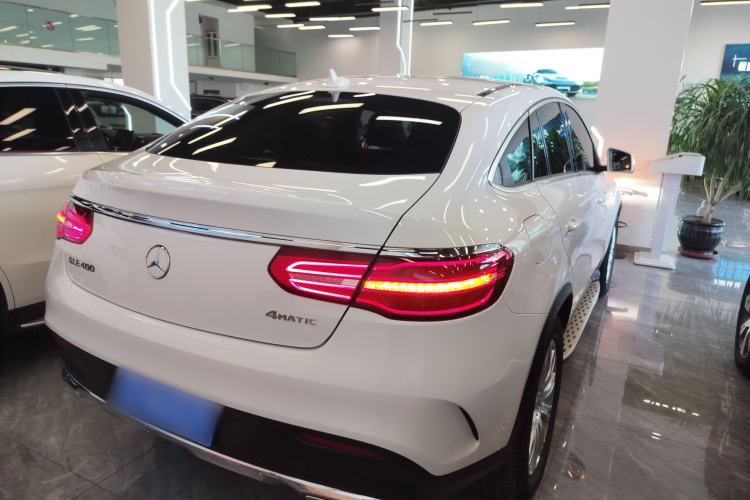 Used Mercedes-Benz GLE Coupe 2018 GLE 320 4MATIC Coupe SUV Exterior 5