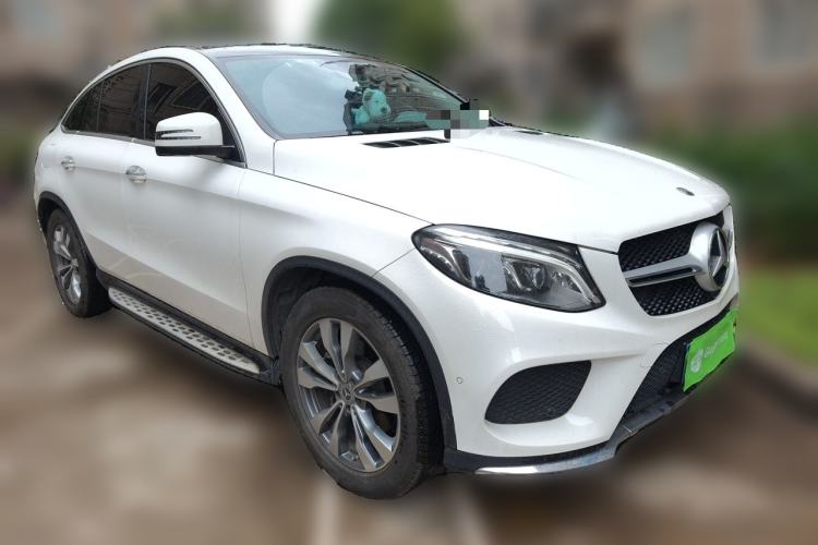 Used Mercedes-Benz GLE Coupe 2018 GLE 400 4MATIC Coupe SUV Front Right 45 Deg