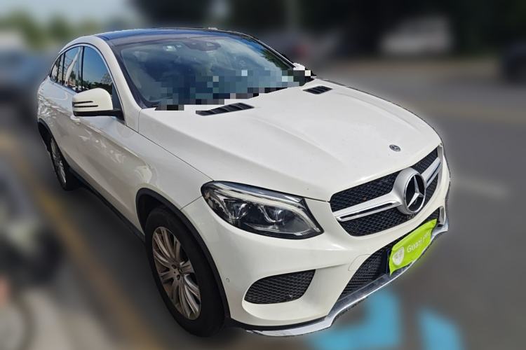 Used Mercedes-Benz GLE Coupe 2018 GLE 400 4MATIC Coupe SUV Front Right 45 Deg