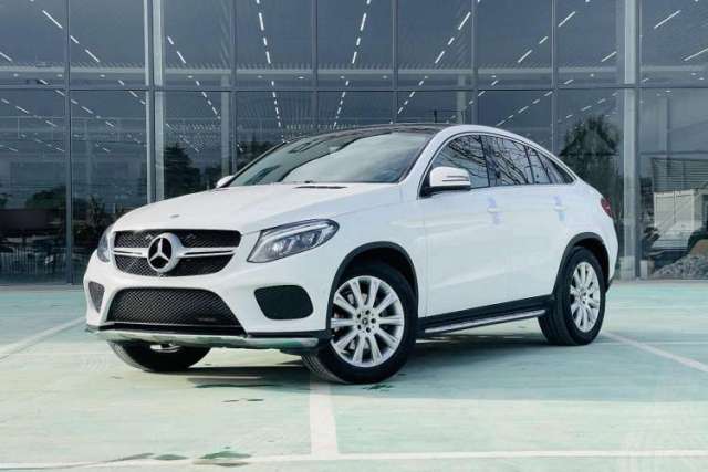 Ojetý Mercedes-Benz GLE Coupe 2018 GLE 320 4MATIC Coupe SUV