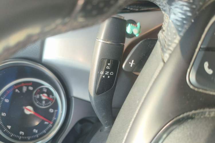 Used Mercedes-Benz GLE Coupe 2018 GLE 400 4MATIC Coupe SUV Gear Lever