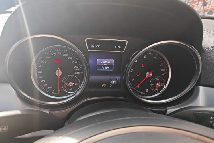 Used Mercedes-Benz GLE Coupe 2018 GLE 400 4MATIC Coupe SUV Instrument Cluster