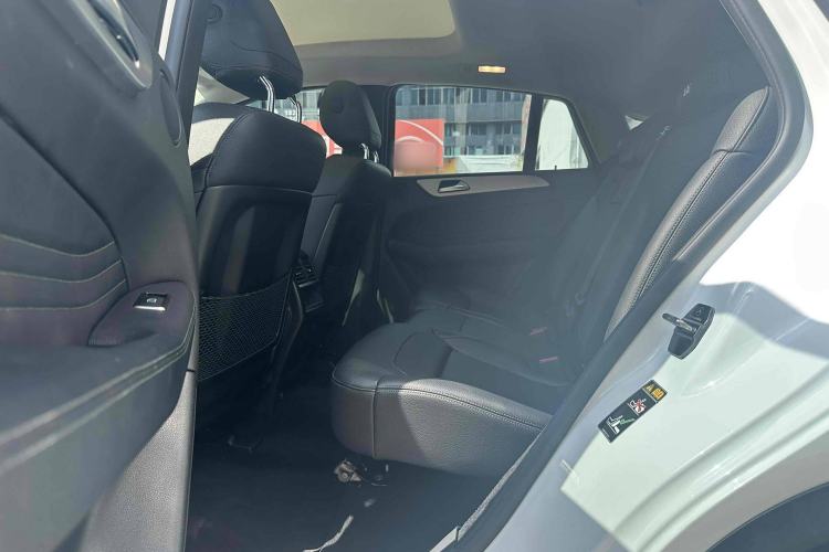 Used Mercedes-Benz GLE Coupe 2018 GLE 320 4MATIC Coupe SUV Interior 13