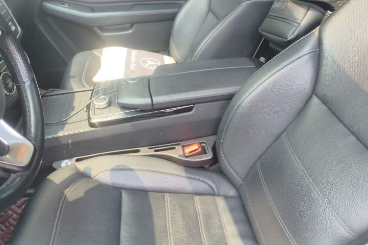 Used Mercedes-Benz GLE Coupe 2018 GLE 400 4MATIC Coupe SUV Left Front Seat