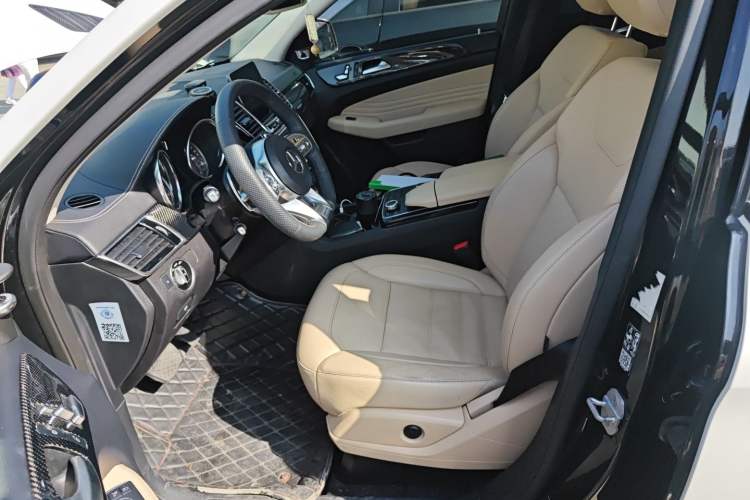 Used Mercedes-Benz GLE Coupe 2018 GLE 400 4MATIC Coupe SUV Left Front Seat