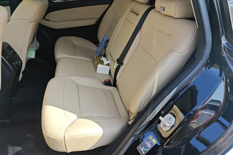 Used Mercedes-Benz GLE Coupe 2018 GLE 400 4MATIC Coupe SUV Left Rear Seat