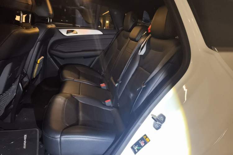 Used Mercedes-Benz GLE Coupe 2018 GLE 320 4MATIC Coupe SUV Left Rear Seat