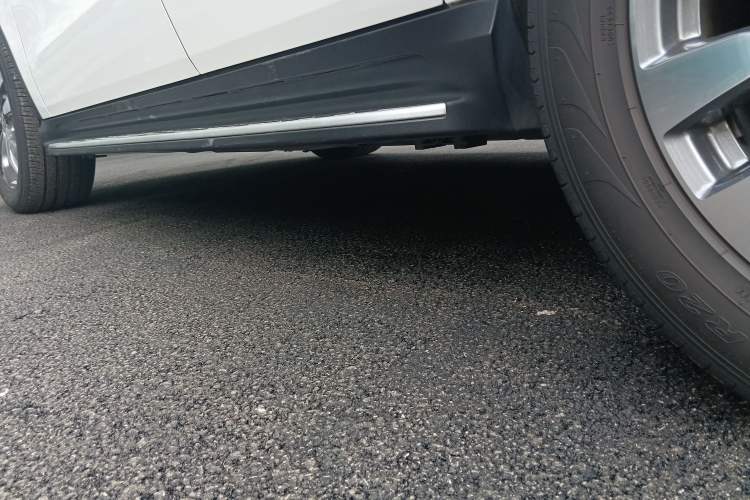 Used Mercedes-Benz GLE Coupe 2018 GLE 400 4MATIC Coupe SUV Left Side Sill