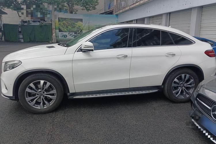 Used Mercedes-Benz GLE Coupe 2018 GLE 400 4MATIC Coupe SUV Left Side