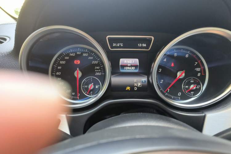 Used Mercedes-Benz GLE Coupe 2018 GLE 320 4MATIC Coupe SUV Odometer Close Up