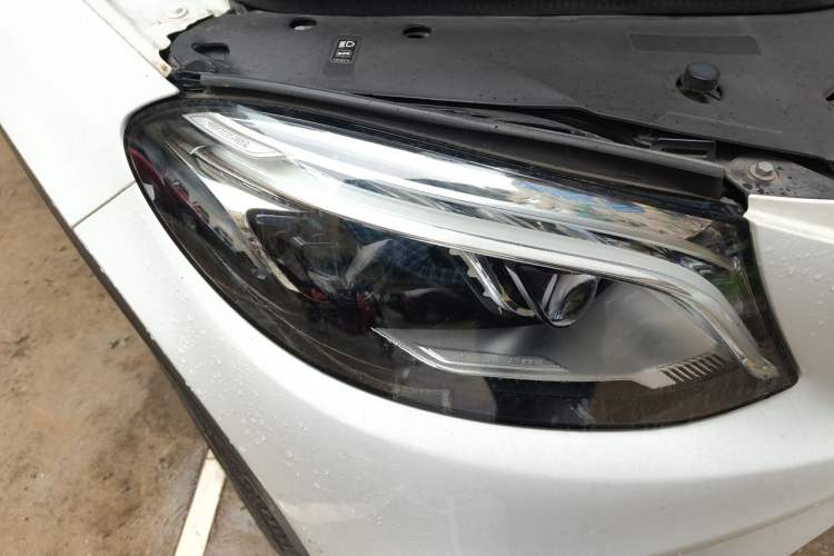 Used Mercedes-Benz GLE Coupe 2018 GLE 400 4MATIC Coupe SUV Right Front Headlight