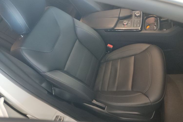 Used Mercedes-Benz GLE Coupe 2018 GLE 400 4MATIC Coupe SUV Right Front Seat