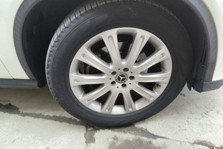 Used Mercedes-Benz GLE Coupe 2018 GLE 320 4MATIC Coupe SUV Right Front Wheel Hub