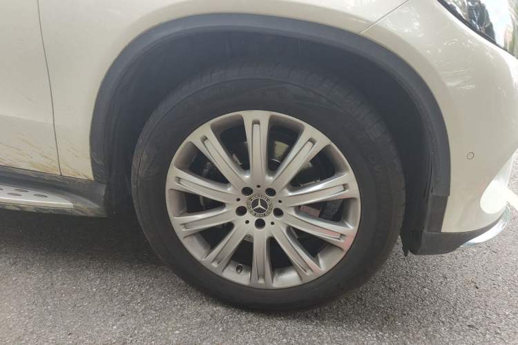 Used Mercedes-Benz GLE Coupe 2018 GLE 320 4MATIC Coupe SUV Right Front Wheel Hub