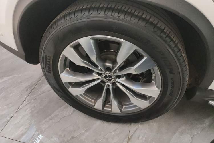Used Mercedes-Benz GLE Coupe 2018 GLE 400 4MATIC Coupe SUV Right Rear Wheel Hub
