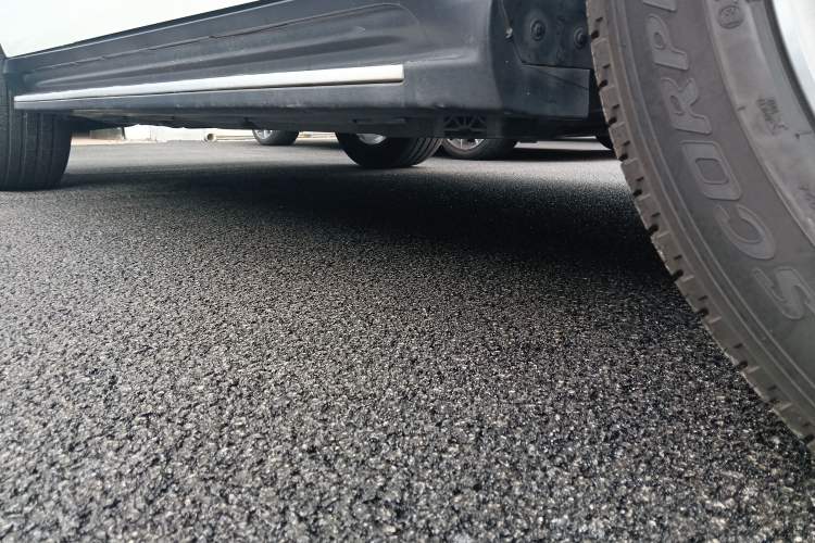 Used Mercedes-Benz GLE Coupe 2018 GLE 400 4MATIC Coupe SUV Right Side Sill