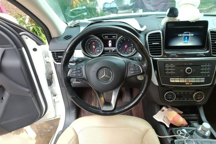 Used Mercedes-Benz GLE Coupe 2018 GLE 400 4MATIC Coupe SUV Steering Wheel