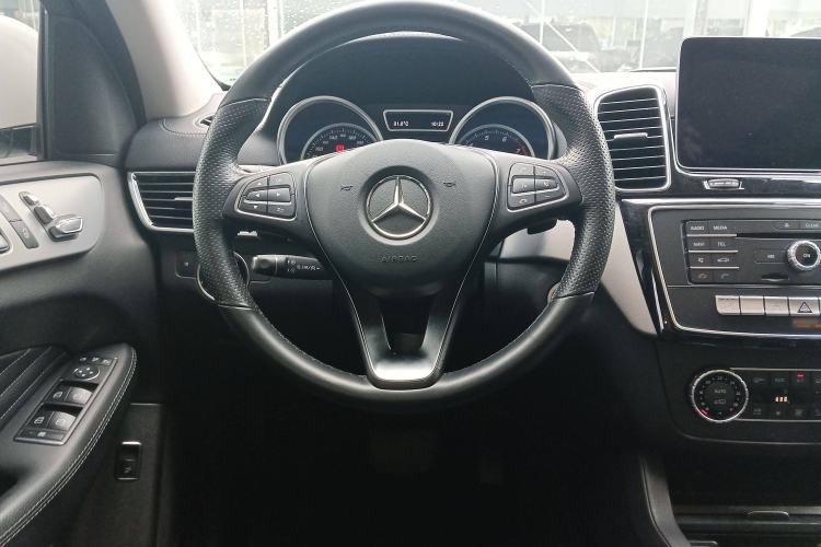 Used Mercedes-Benz GLE Coupe 2018 GLE 400 4MATIC Coupe SUV Steering Wheel