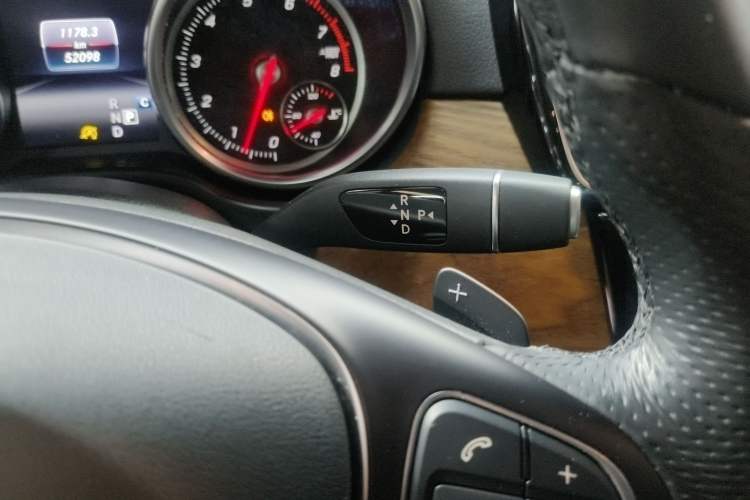 Used Mercedes-Benz GLE Coupe 2018 GLE 320 4MATIC Coupe SUV Gear Lever