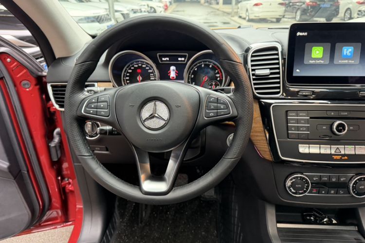 Used Mercedes-Benz GLE Coupe 2018 GLE 320 4MATIC Coupe SUV Steering Wheel