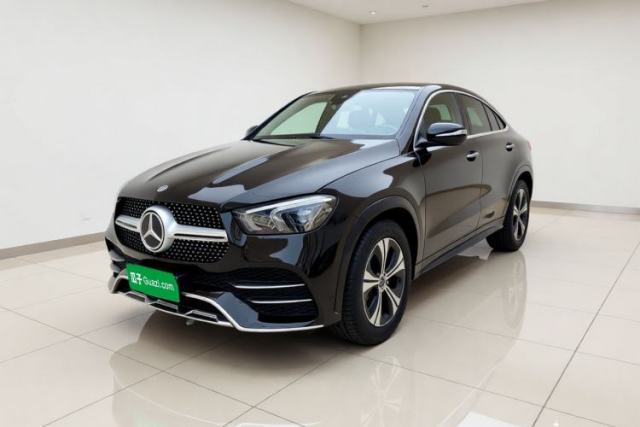 Ojetý Mercedes-Benz GLE Coupe 2020 GLE 350 4MATIC Coupe SUV Fashion Model