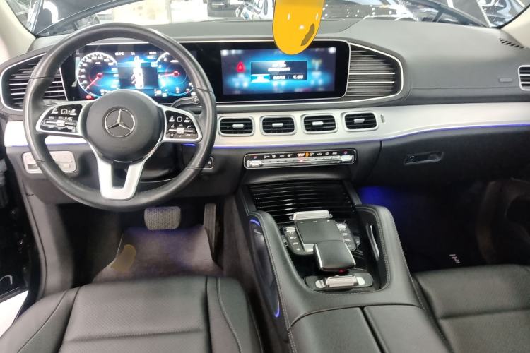 Used Mercedes-Benz GLE Coupe 2020 GLE 350 4MATIC Coupe SUV Luxury Model Center Console