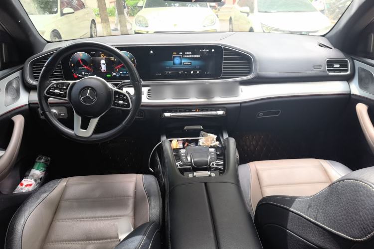 Used Mercedes-Benz GLE Coupe 2020 GLE 450 4MATIC Coupe SUV Fashion Model Center Console