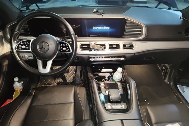 Used Mercedes-Benz GLE Coupe 2020 GLE 350 4MATIC Coupe SUV Luxury Model Center Console