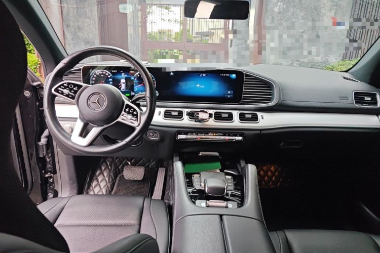 Used Mercedes-Benz GLE Coupe 2020 GLE 450 4MATIC Coupe SUV Fashion Model Center Console