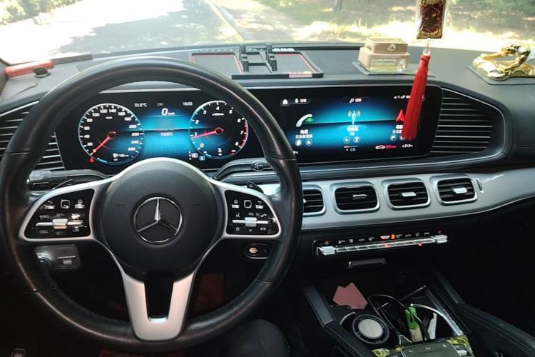 Used Mercedes-Benz GLE Coupe 2020 GLE 350 4MATIC Coupe SUV Luxury Model Center Console