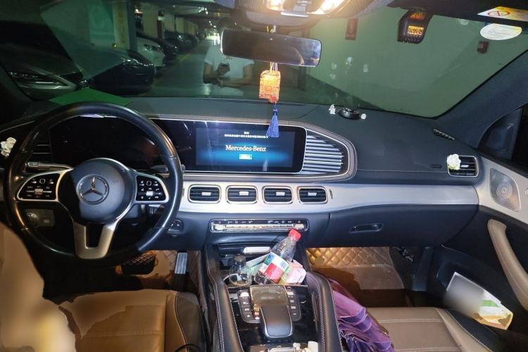 Used Mercedes-Benz GLE Coupe 2020 GLE 450 4MATIC Coupe SUV Fashion Model Center Console