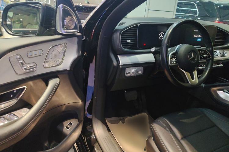 Used Mercedes-Benz GLE Coupe 2020 GLE 450 4MATIC Coupe SUV Fashion Model Driver Seat