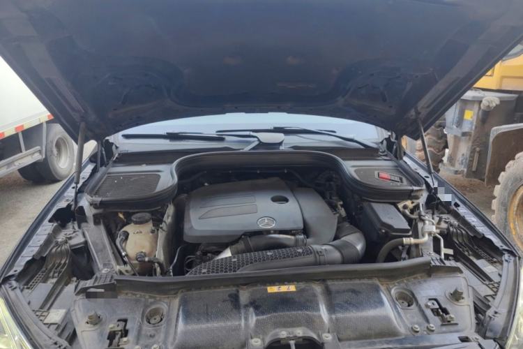 Used Mercedes-Benz GLE Coupe 2020 GLE 350 4MATIC Coupe SUV Fashion Model Engine Bay