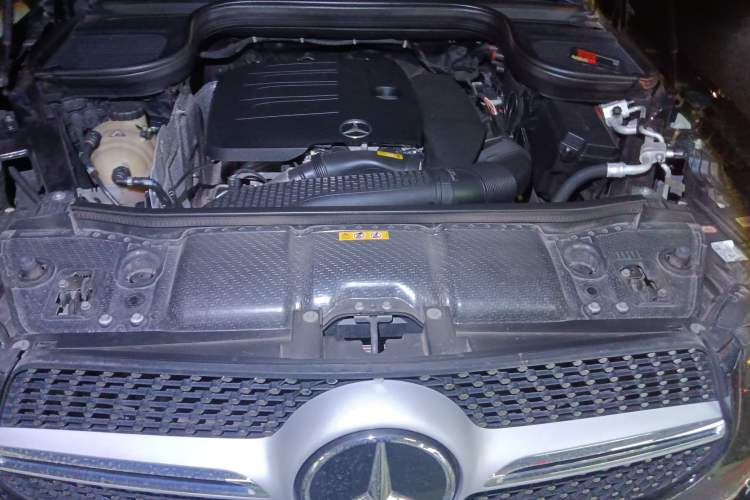 Used Mercedes-Benz GLE Coupe 2020 GLE 350 4MATIC Coupe SUV Fashion Model Engine Bay
