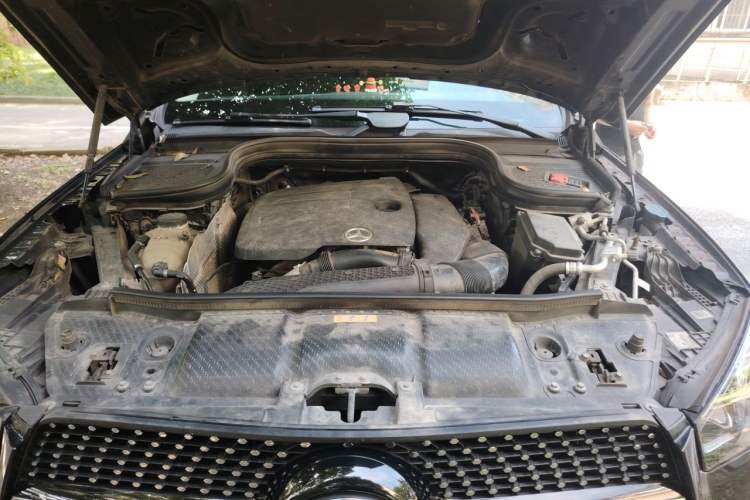 Used Mercedes-Benz GLE Coupe 2020 GLE 350 4MATIC Coupe SUV Luxury Model Engine Bay