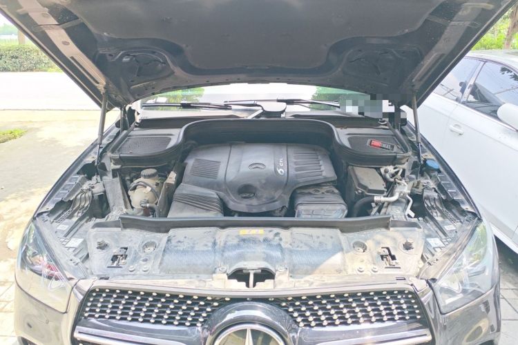 Used Mercedes-Benz GLE Coupe 2020 GLE 450 4MATIC Coupe SUV Fashion Model Engine Bay