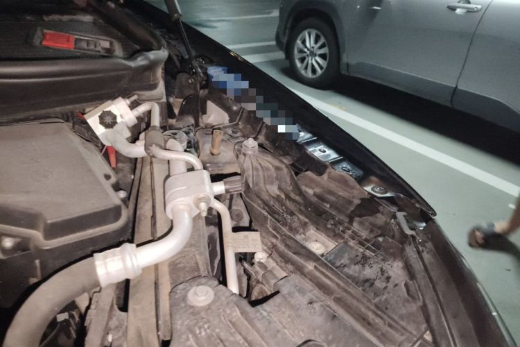 Used Mercedes-Benz GLE Coupe 2020 GLE 450 4MATIC Coupe SUV Fashion Model Engine Bay Left