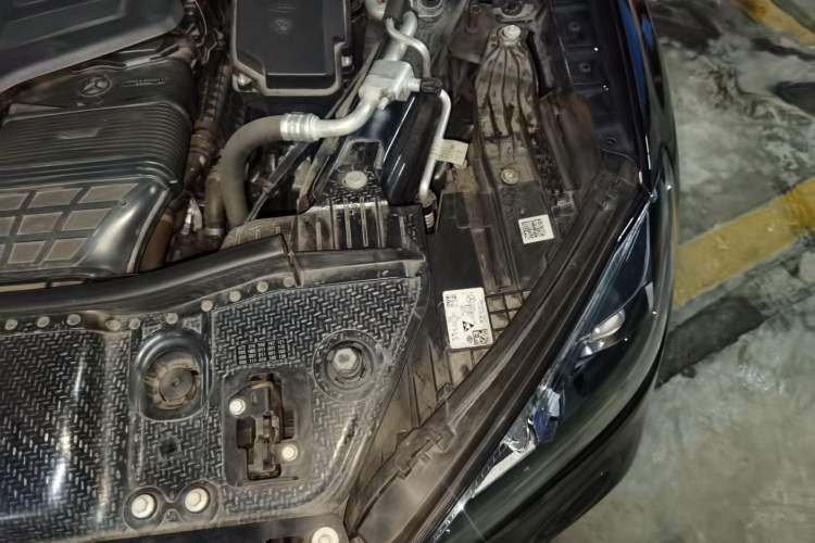 Used Mercedes-Benz GLE Coupe 2020 GLE 450 4MATIC Coupe SUV Fashion Model Engine Bay Left